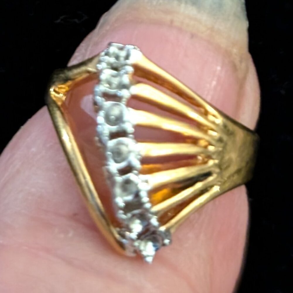 Vintage 18 KT Gold HGE ring size 6.5 #40